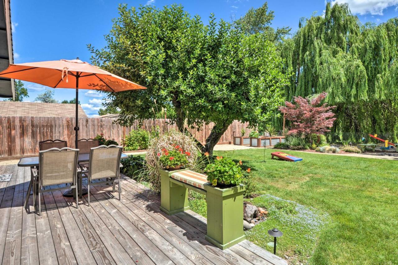 Central Medford Family Retreat With Large Yard! Eksteriør bilde