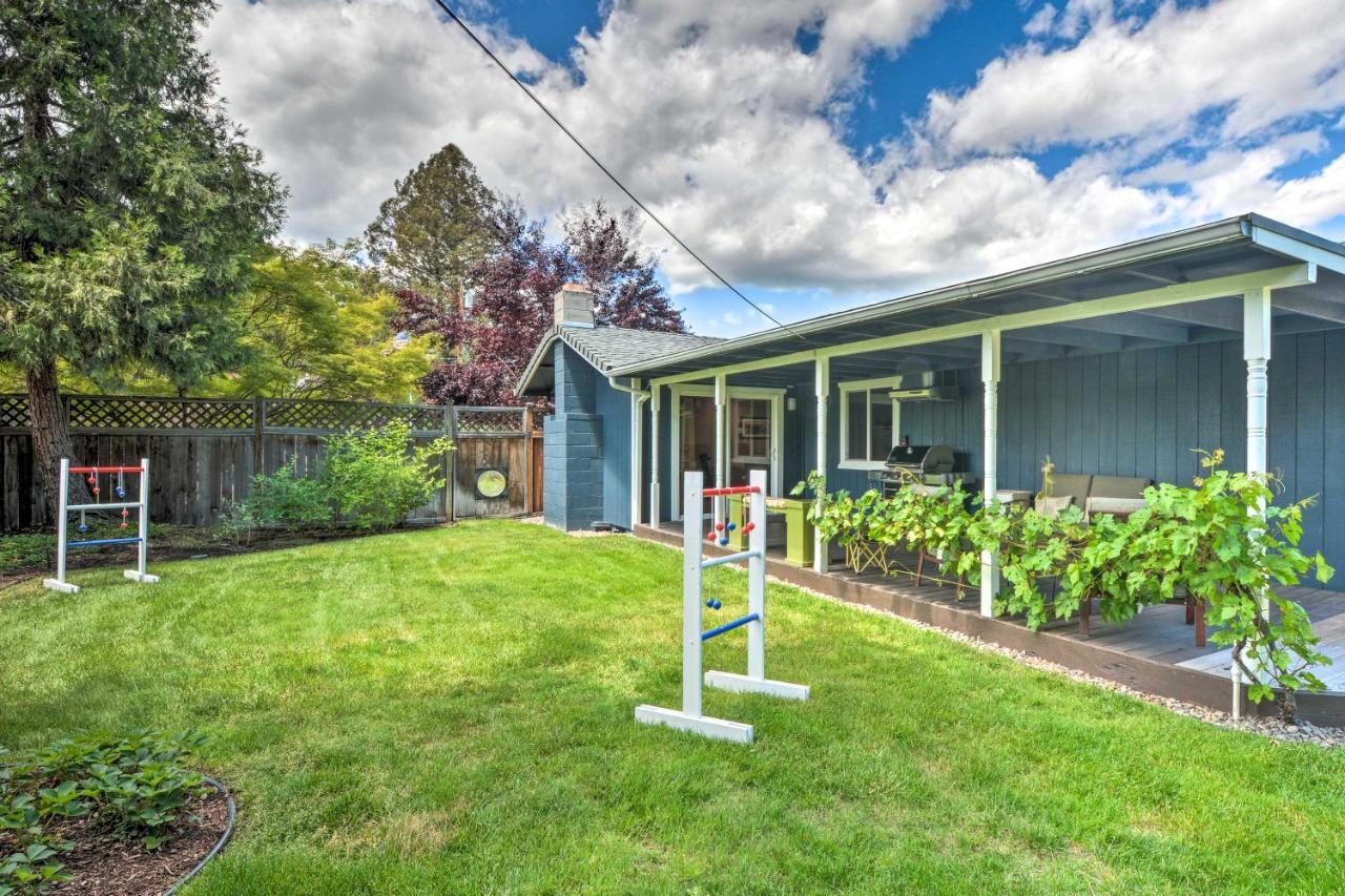 Central Medford Family Retreat With Large Yard! Eksteriør bilde
